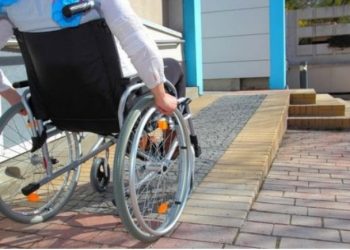 واضح صدام من فئة ذوي الهمم يناشد الرئيس تبون