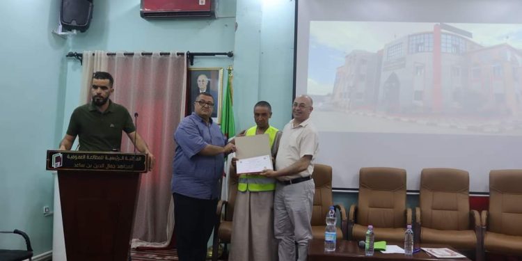 تكريم 31من عناصر مهندسي النظافة بالجلفة