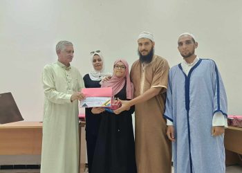 جمعية مايا تكرم حفظة القرآن والشعراء