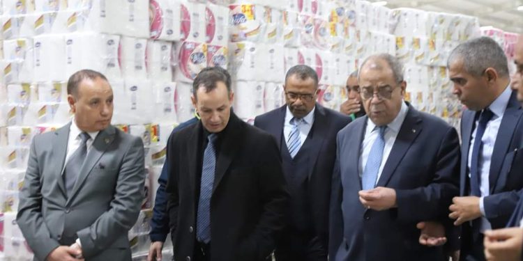 زيارة عمل و تفقد للسيد وزير الصناعة و الإنتاج الصيدلاني لولاية الجلفة