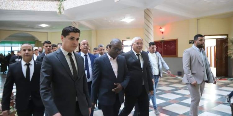 المنتدى شباب الجلفة تحت شعار “شباب رائد المستقبل واعد”