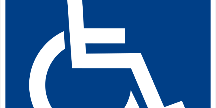 إقصاء ذوي الاعاقة من التكريم: بعين وسارة تهميش مستمر أم سهو غير مقصود؟