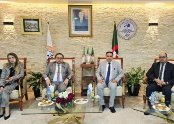 صورية مولوجي ترعى يوم دراسي للتوعية بطيف التوحد